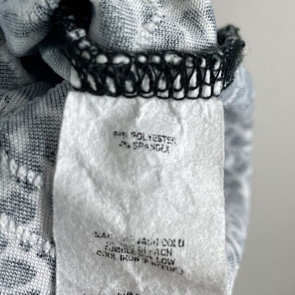 Cocomo Womens XL Animal Print Tunic Top Stretch Roll Tab Sleeve Blouse Shirt - Picture 4 of 11